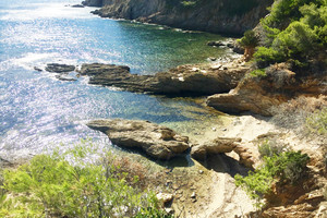 waterfront property in Cap Bnat