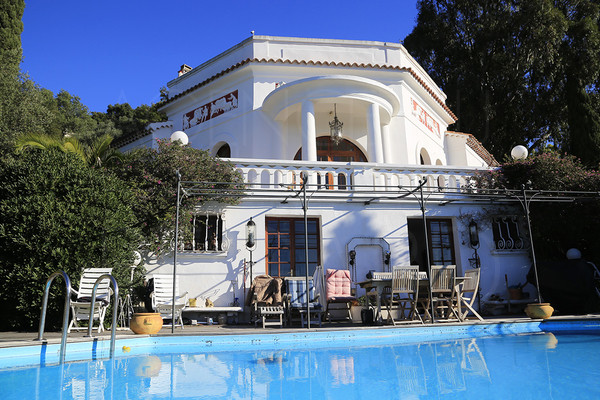 Villa with sea view in rayol Canadel