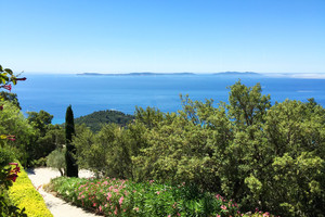 Villa with sea view in Rayol Canadel