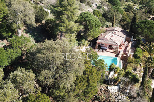 Villa with sea view in Rayol Canadel