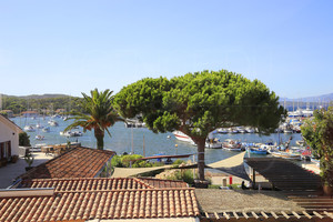 apartment with sea view in Porquerolles ,  beach by walk