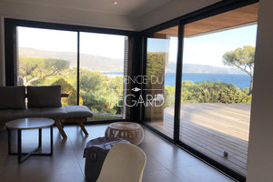 property with sea view for sale in Gaou Bénat 