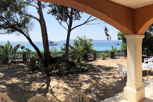 waterfront property in le Lavandou sold by agence du Regard