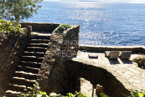 Waterfront property for sale in le Lavandou