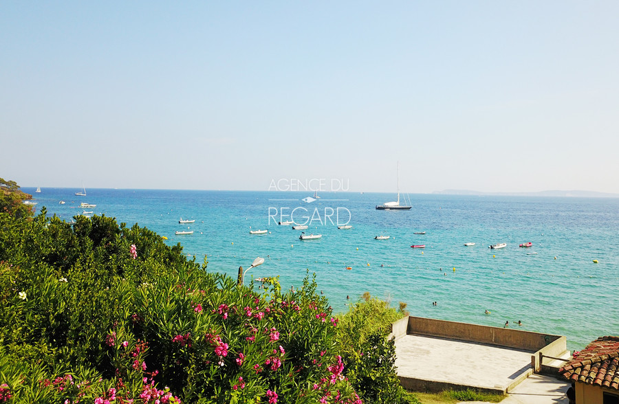 At Rayol-Canadel, Property with the beach at his feet ...SOLD BY AGENCE DU REGARD