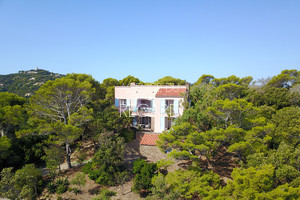 house with sea view in Cap Bénat