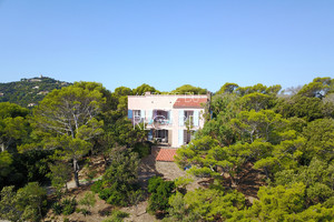 house with sea view in Cap Bnat