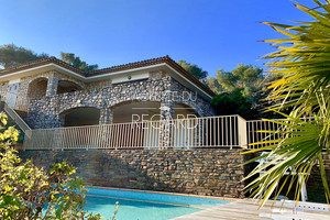 Property for sale in Cap Bénat
