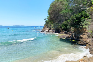 Waterfront property in Rayol Canadel