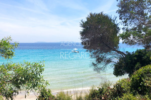 Waterfront property in Rayol Canadel