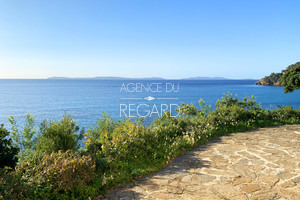 Waterfront property in Rayol Canadel