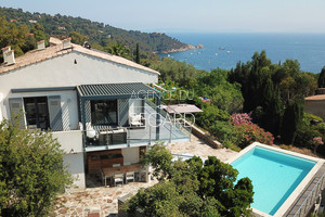 sea view property in Cavalire in le Lavandou