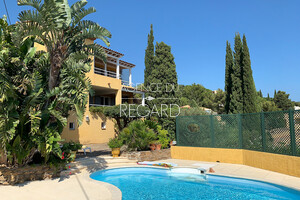 Villa with sea view in le Lavandou