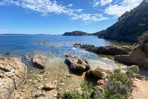 Property with sea view in Cap Bnat