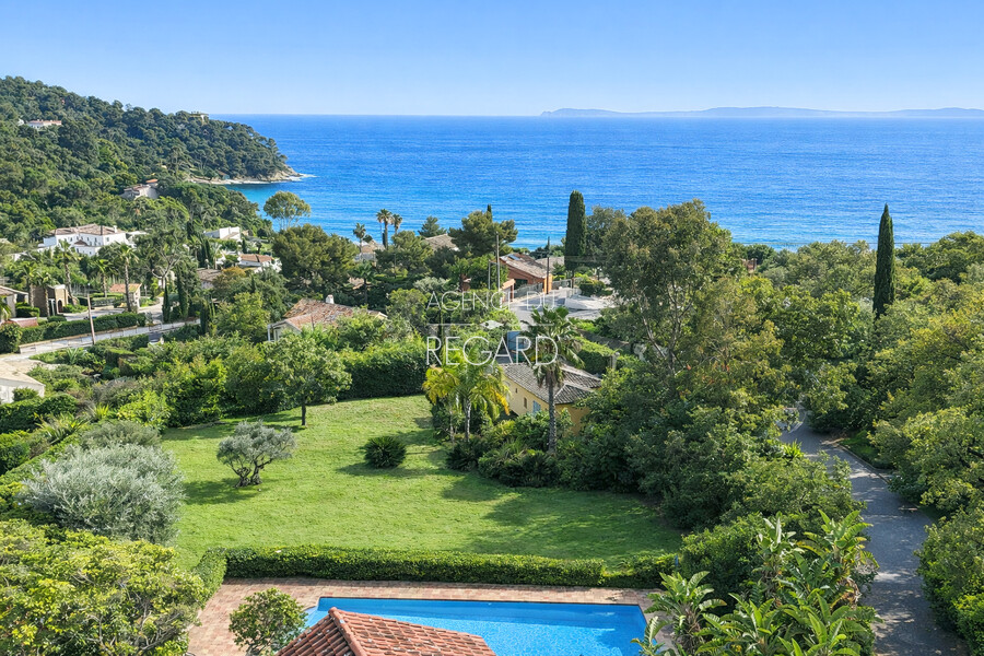 In Rayol, sea view and beach�