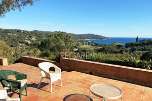 property with sea view in La Croix-Valmer