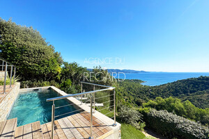 property with sea view in Gaou B�nat