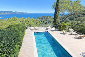 property with sea view in Gaou B�nat