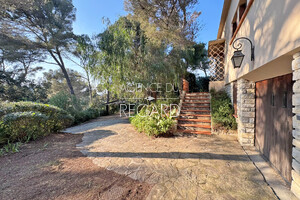 waterfront property in Cap B�nat