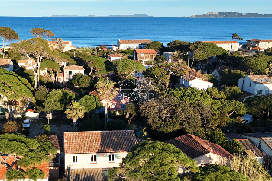 Hy�res, 4 minutes from the beach...