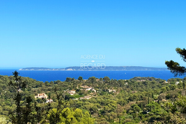 Gaou B�nat, building plot with sea view�