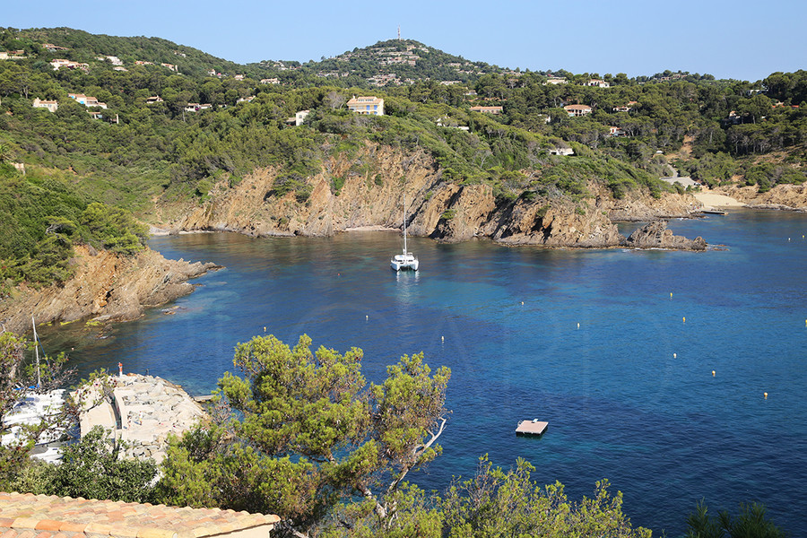 Waterfront property in Cap Bénat - THIS PROPERTY HAS BEEN SOLD BY AGECE DU REGARD-