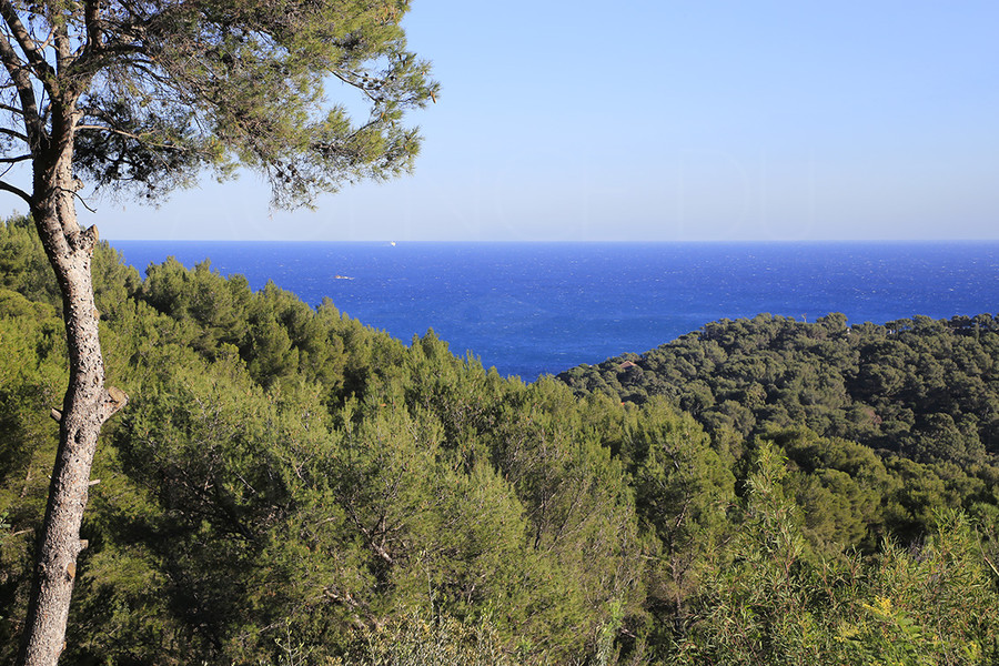 Sea view villa in Gaou Bénat - THIS PROPERTY HAS BEEN SOLD BY AGENCE DU REGARD